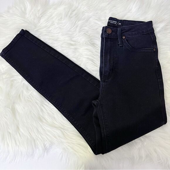 ɢᴜᴄ ᴍᴀᴅᴇ ɪɴ ᴜꜱᴀ ʜɪɢʜ-ᴡᴀɪꜱᴛ “ᴊᴜꜱᴛ ʙʟᴀᴄᴋ ᴅᴇɴɪᴍ” ᴅɪꜱᴛʀᴇꜱꜱᴇᴅ ꜰᴀᴅᴇᴅ ᴄʀᴏᴘᴘᴇᴅ ᴊᴇᴀɴꜱ - Picture 5 of 13